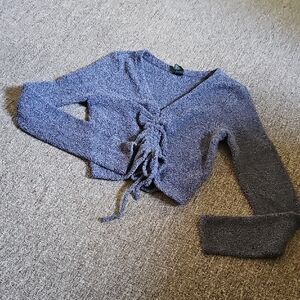 Wild Fable Gray V-Neck Cropped Sweater with Tie Detail